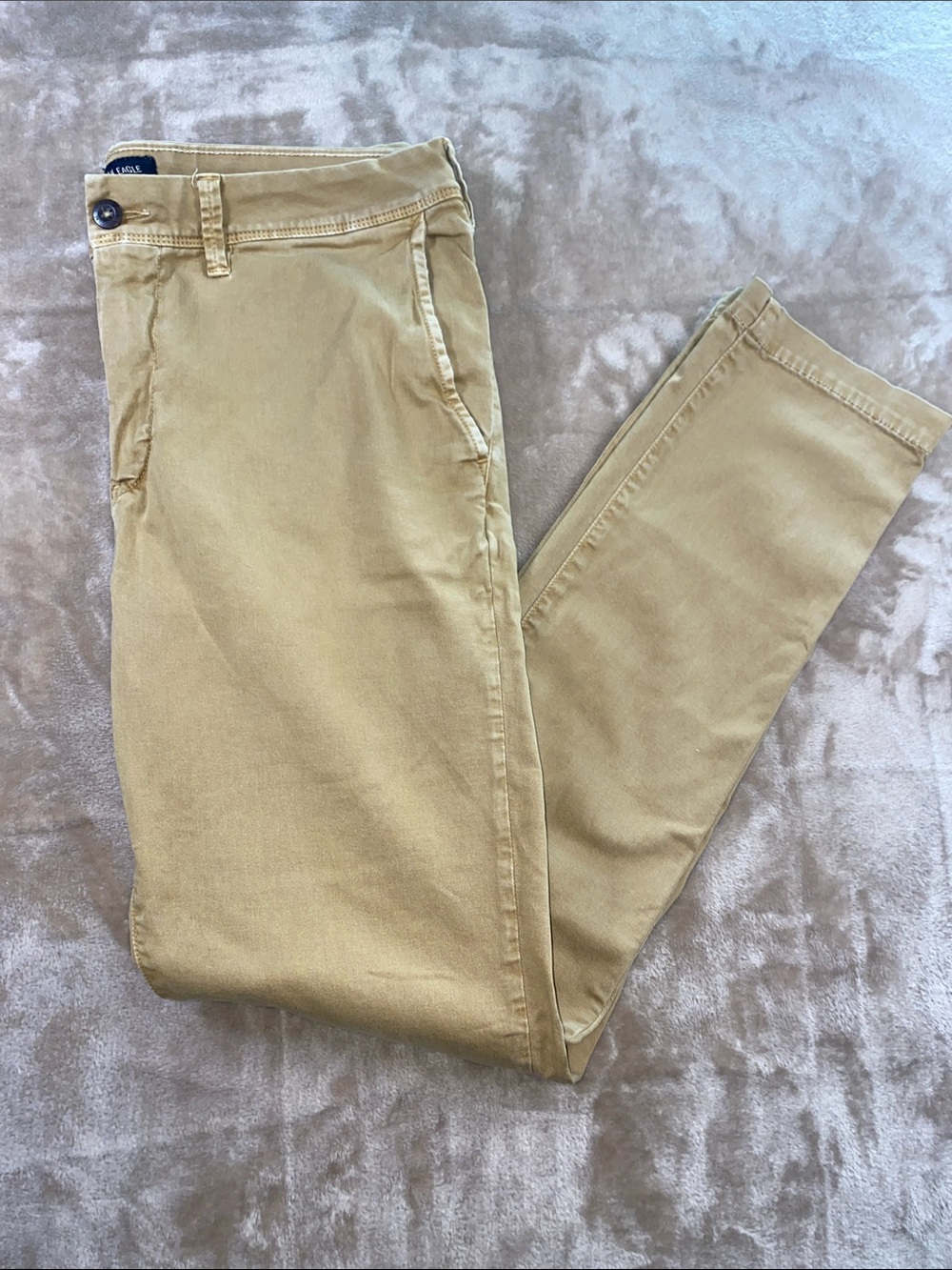 American Eagle Outfitters Men's Chino Pants in Khaki size 33x34